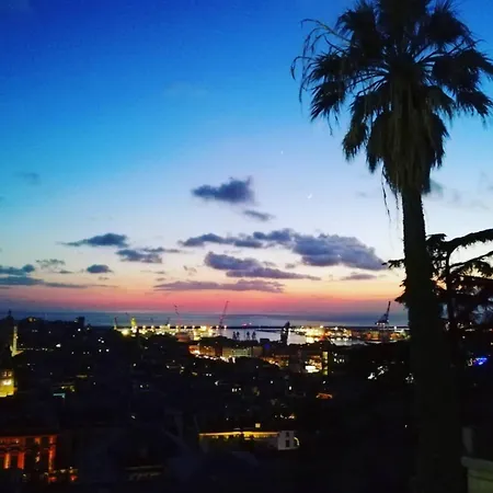 Le Tre Dame In The Center Genova